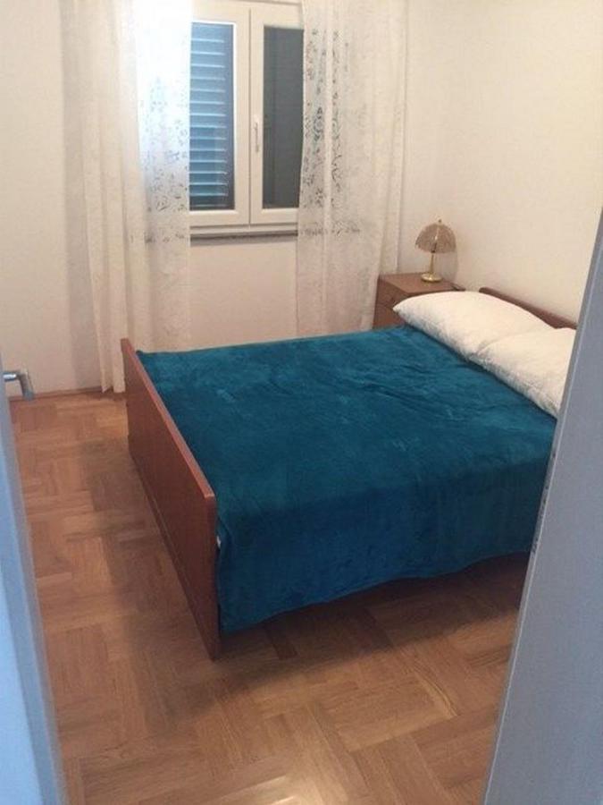 Apartment Jure Слатине Екстериор снимка