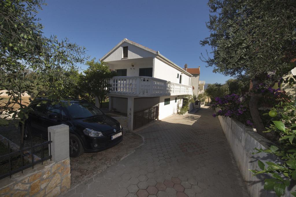 Apartment Jure Слатине Екстериор снимка